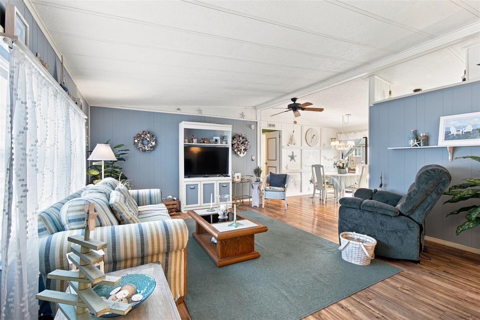 Manufactured Home at 56 PELICAN DR S, OLDSMAR, photo 15 of 61