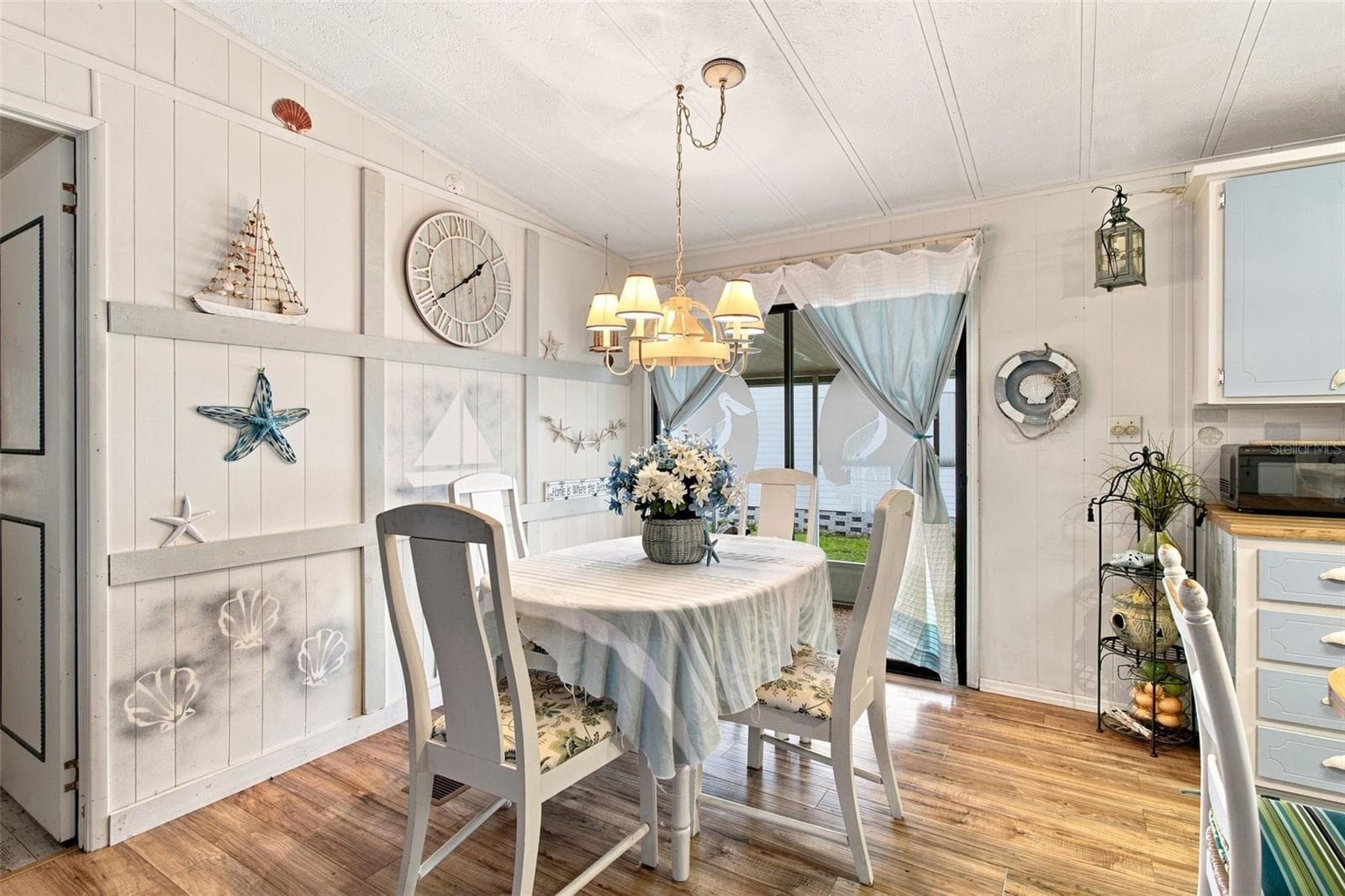 Manufactured Home at 56 PELICAN DR S, OLDSMAR, photo 16 of 61
