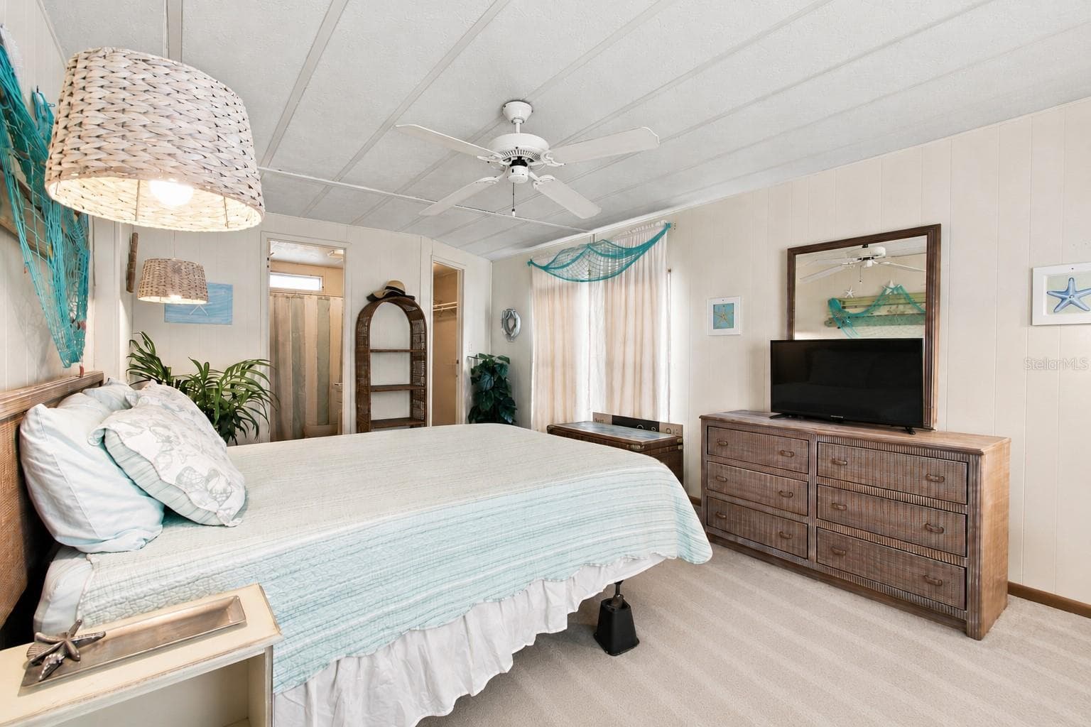 Manufactured Home at 56 PELICAN DR S, OLDSMAR, photo 29 of 61