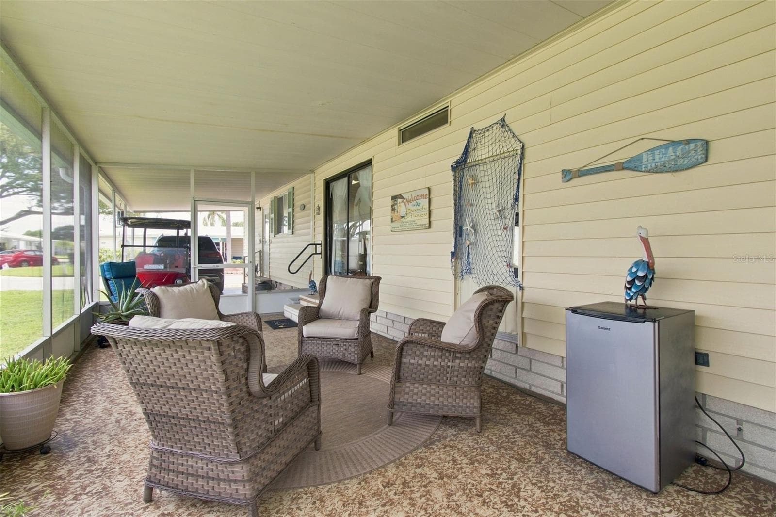 Manufactured Home at 56 PELICAN DR S, OLDSMAR, photo 35 of 61