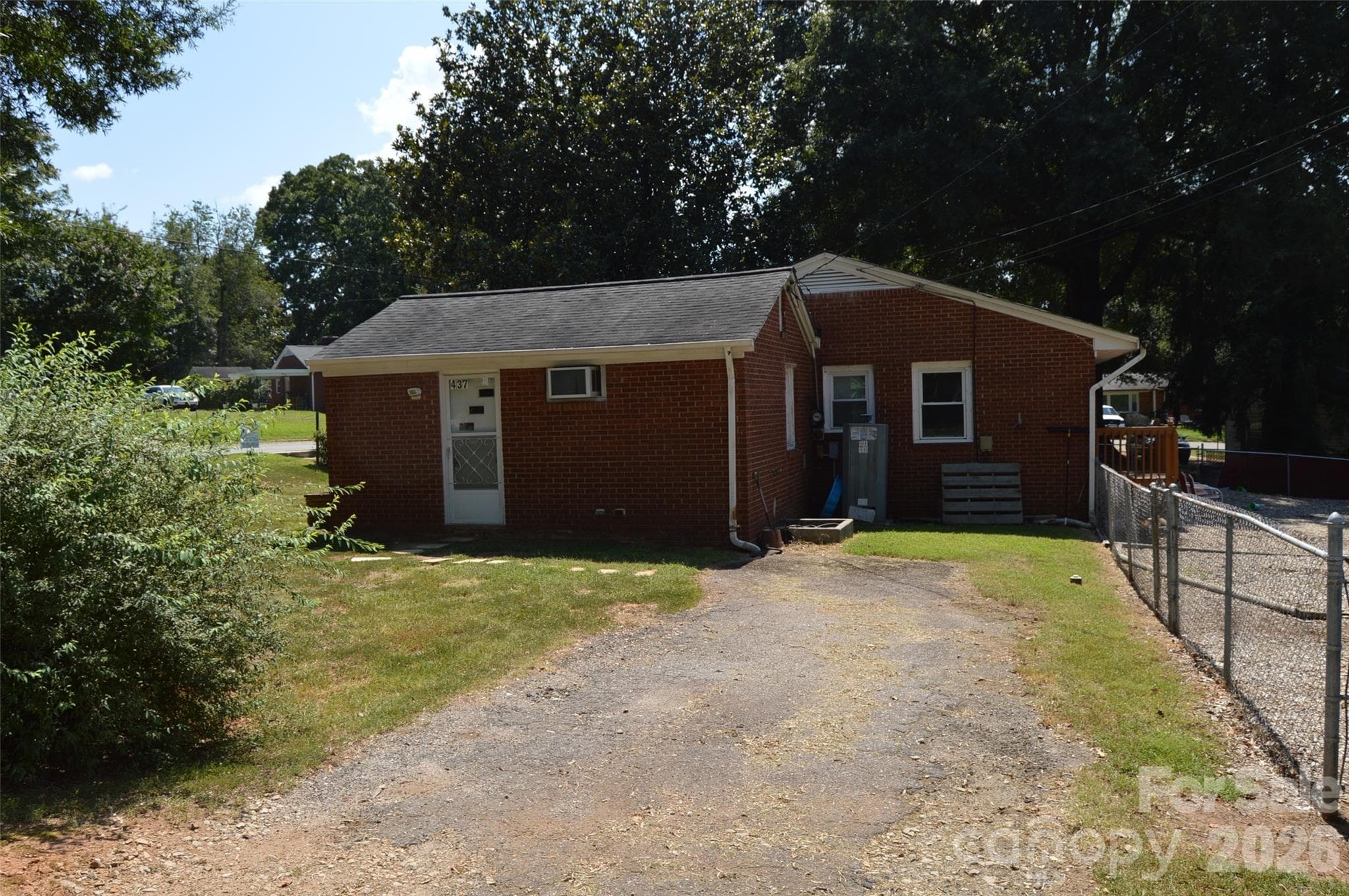 Single Family Residence at 437 Hillcrest Road, Statesville, photo 10 of 29