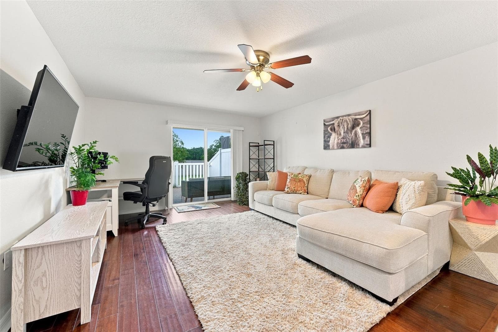 Townhouse at 9755 TRUMPET VINE LOOP, NEW PORT RICHEY, photo 5 of 33