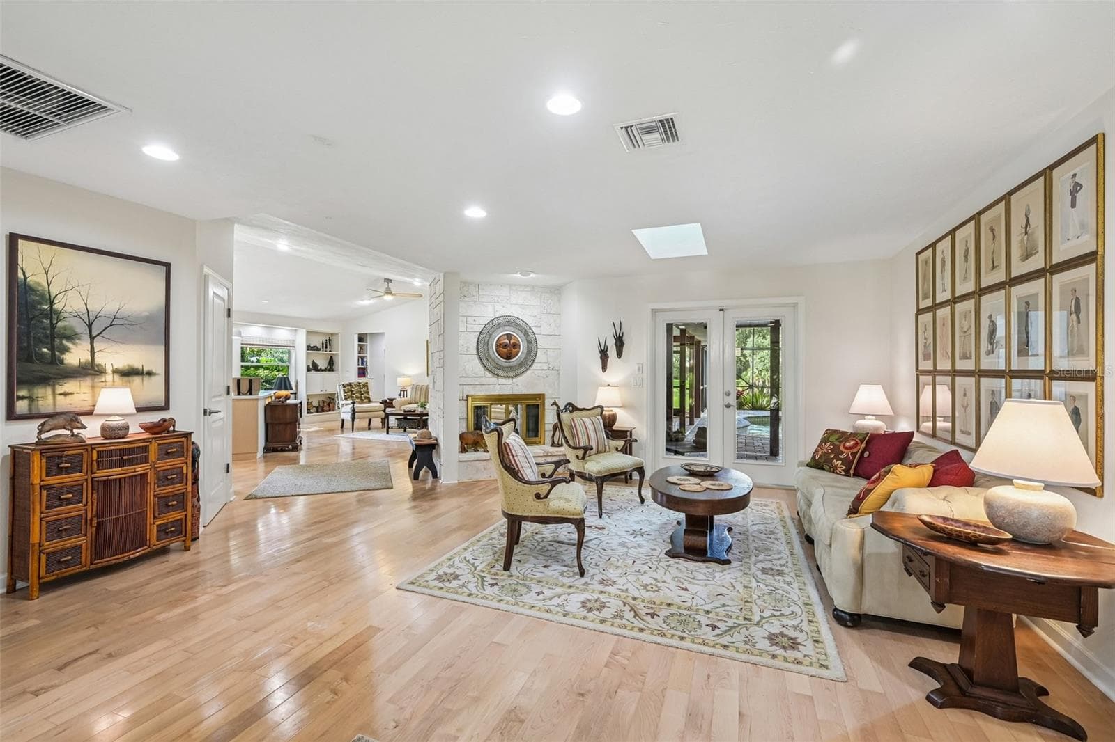 Single Family Residence at 4502 FRIAR TUCK LN, SARASOTA, photo 5 of 44