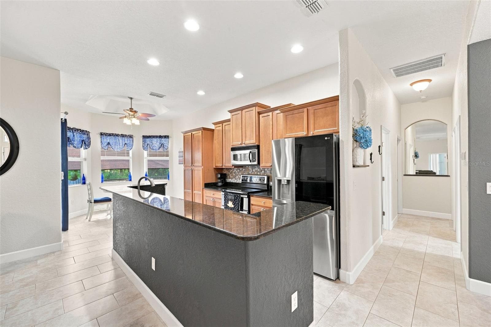 Kitchen - 25 SANDERS CIR, HOMOSASSA