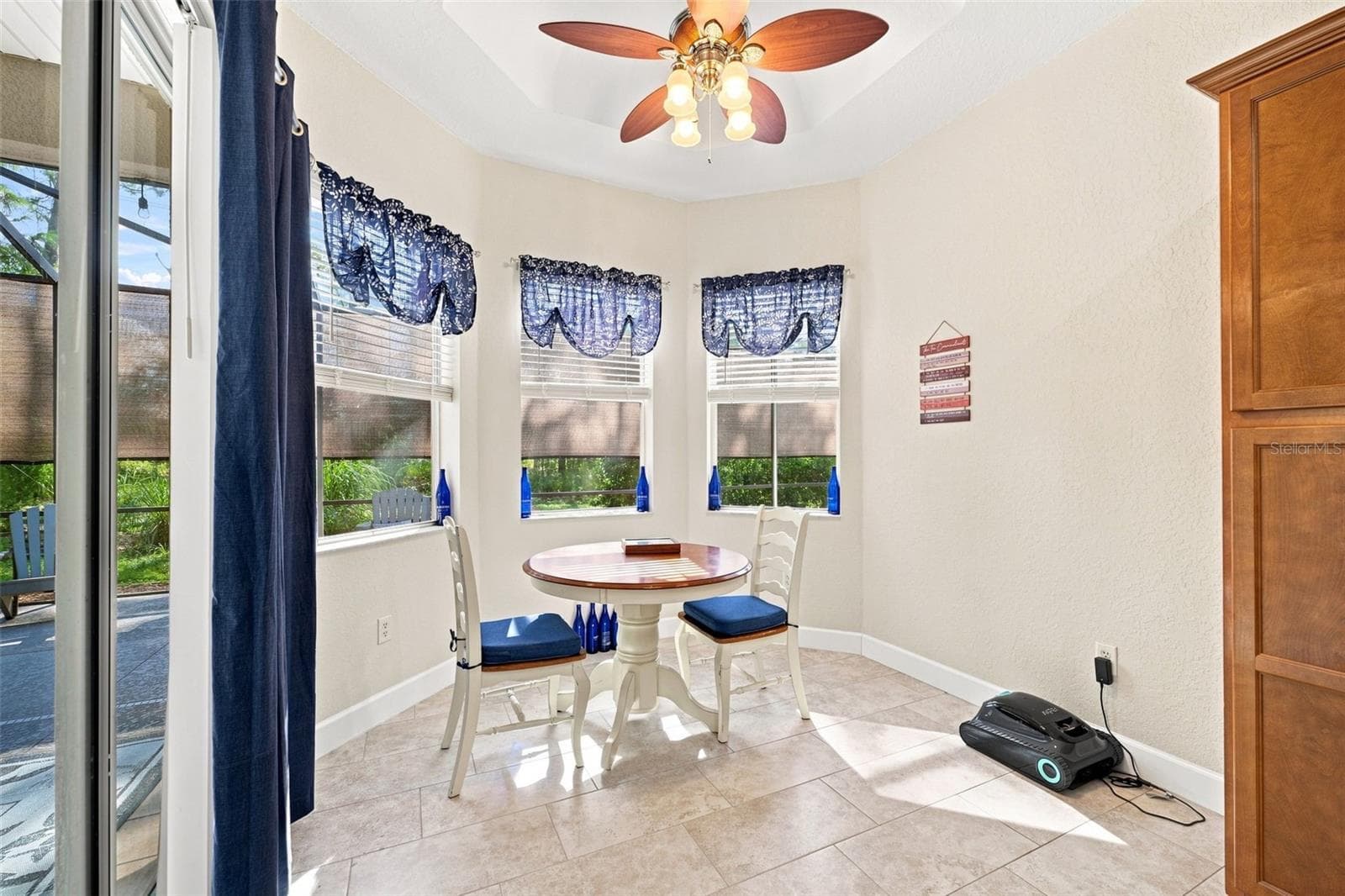 Breakfast Nook - 25 SANDERS CIR, HOMOSASSA