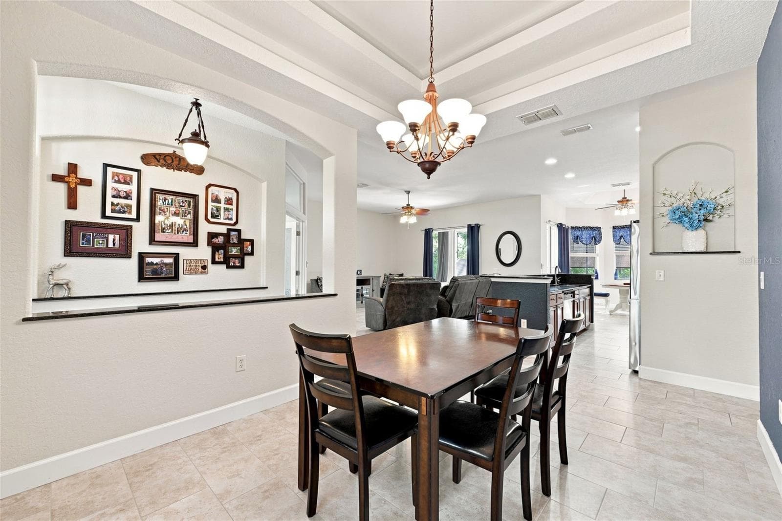 Dining - 25 SANDERS CIR, HOMOSASSA