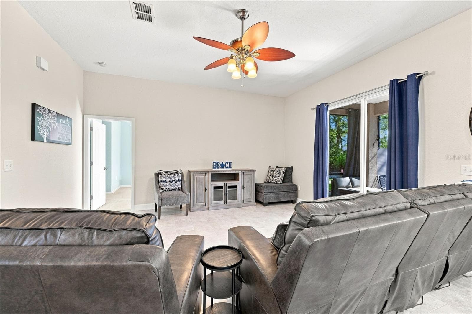 Living - 25 SANDERS CIR, HOMOSASSA