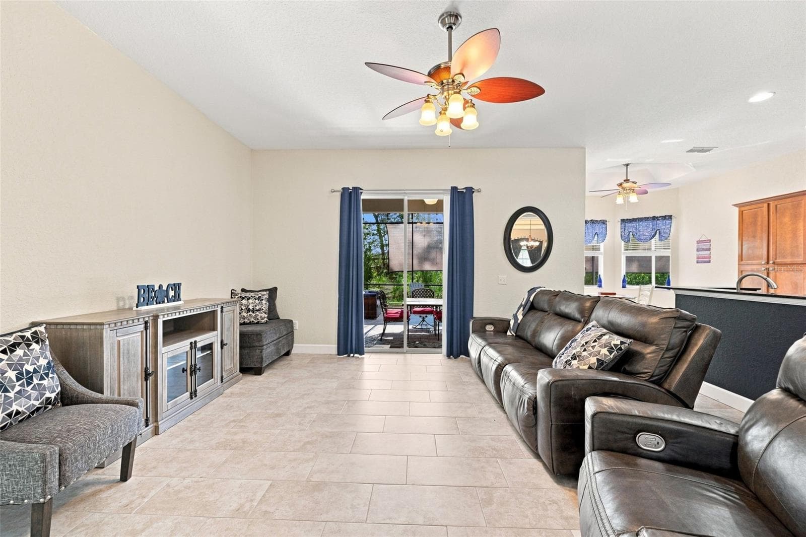 Living - 25 SANDERS CIR, HOMOSASSA