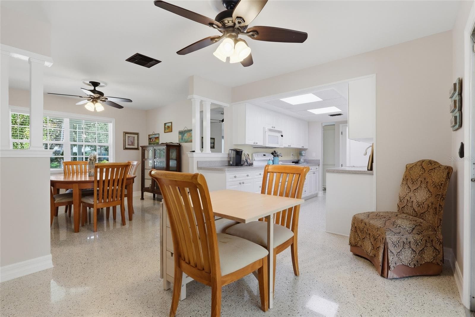 Single Family Residence at 8403 S FLINTROCK CT, TAMPA, photo 14 of 43