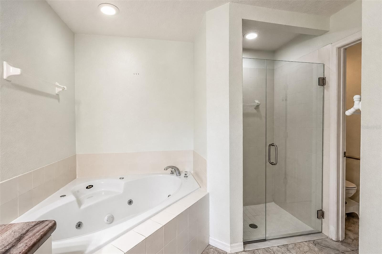 Shower remodeled 2026 - 1326 OAK VALLEY BLVD, MINNEOLA