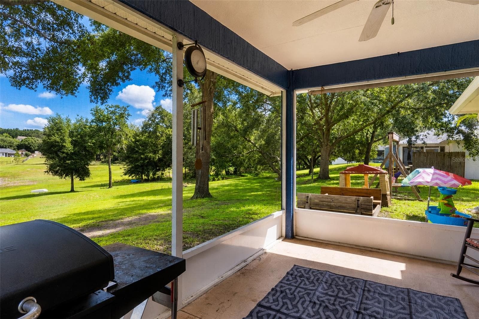 Screened porch/play area - 1326 OAK VALLEY BLVD, MINNEOLA