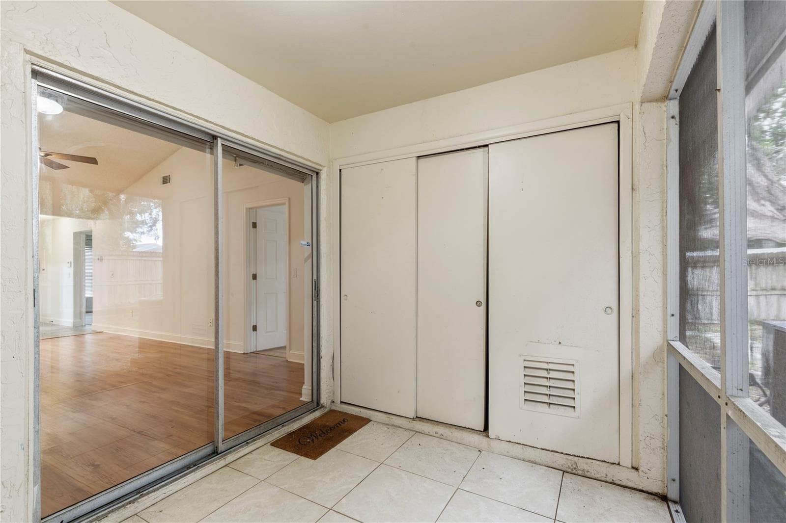 Villa at 321 DOVER CT E, SAFETY HARBOR, photo 36 of 46