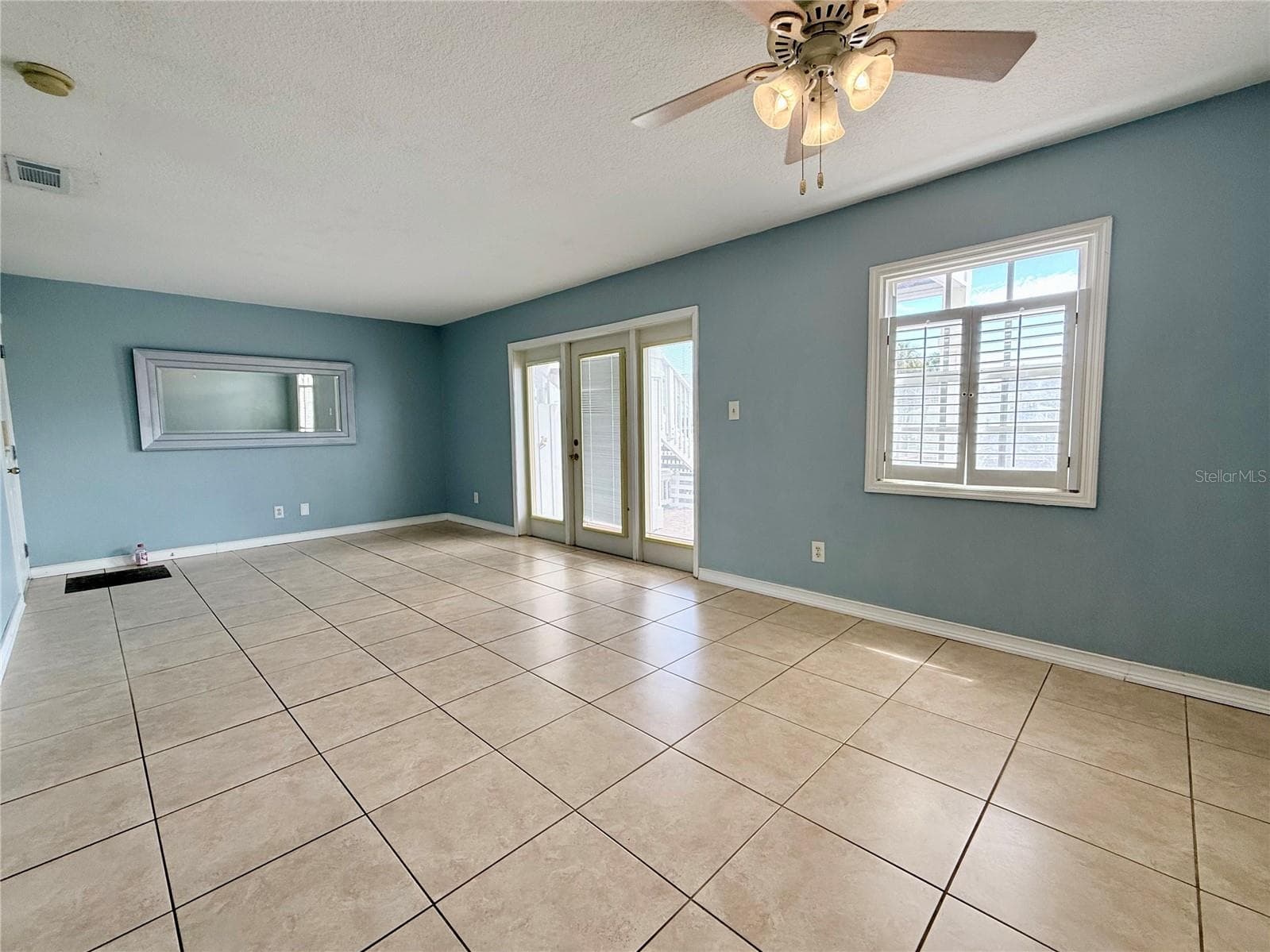 Condominium at 4784 BEACH DR SE #B, ST PETERSBURG, photo 7 of 40