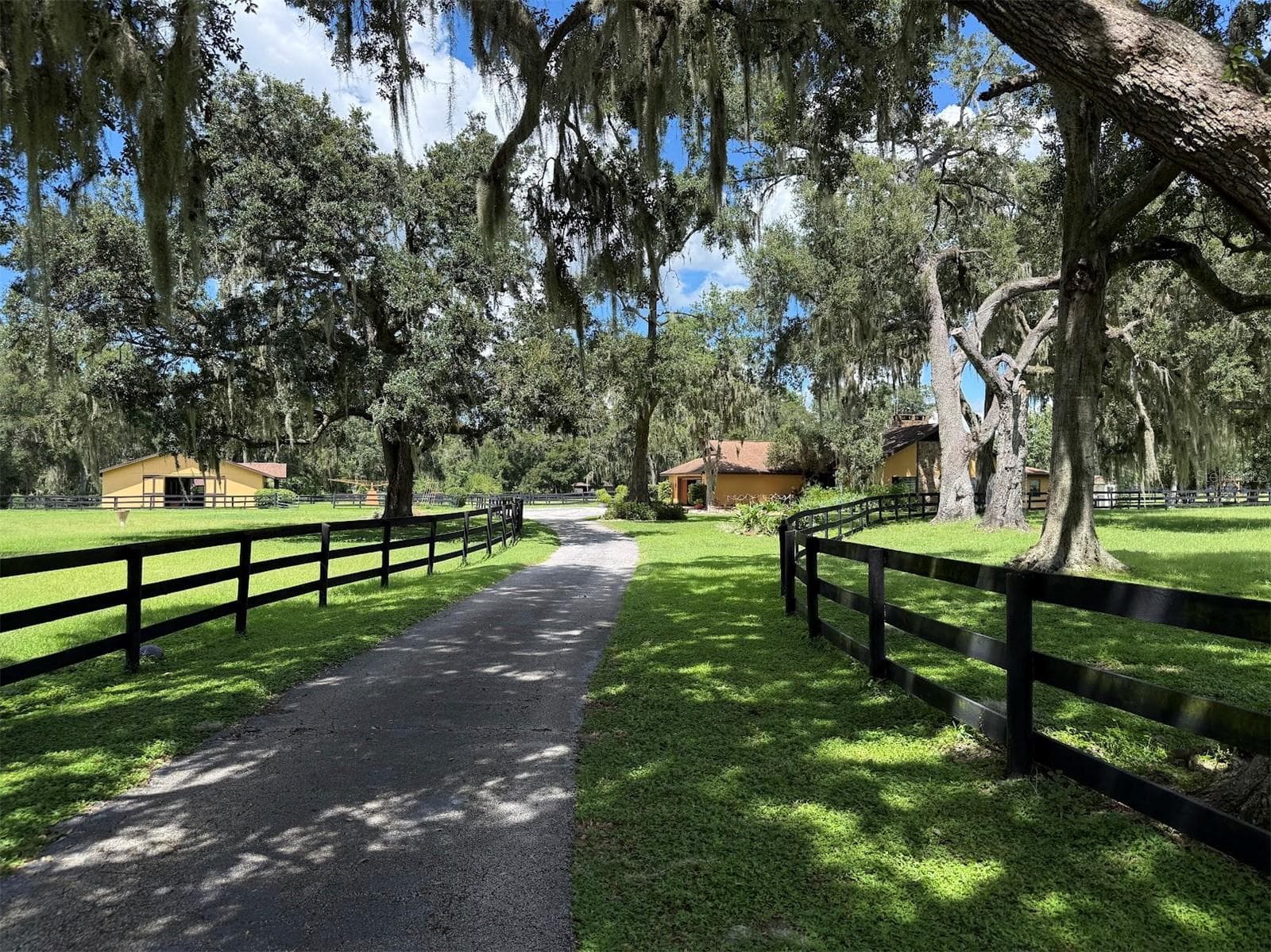 8550 NW 136TH AVENUE RD