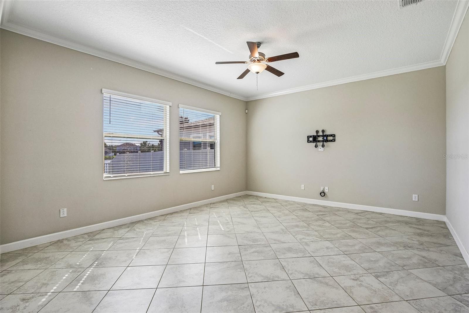 Single Family Residence at 11516 SUNBURST MARBLE RD, RIVERVIEW, photo 11 of 72