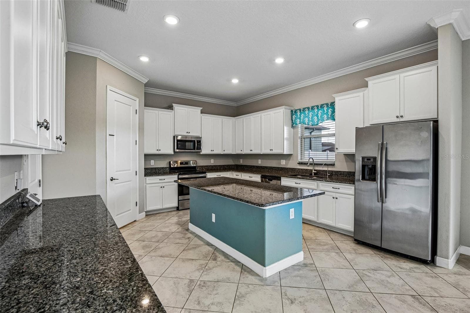 Single Family Residence at 11516 SUNBURST MARBLE RD, RIVERVIEW, photo 16 of 72