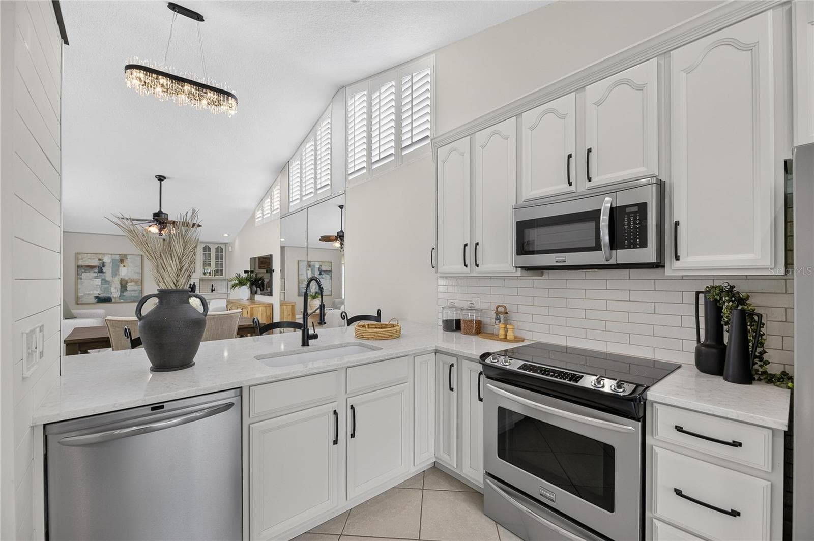 Single Family Residence at 918 SHAGOS DR, APOLLO BEACH, photo 11 of 75