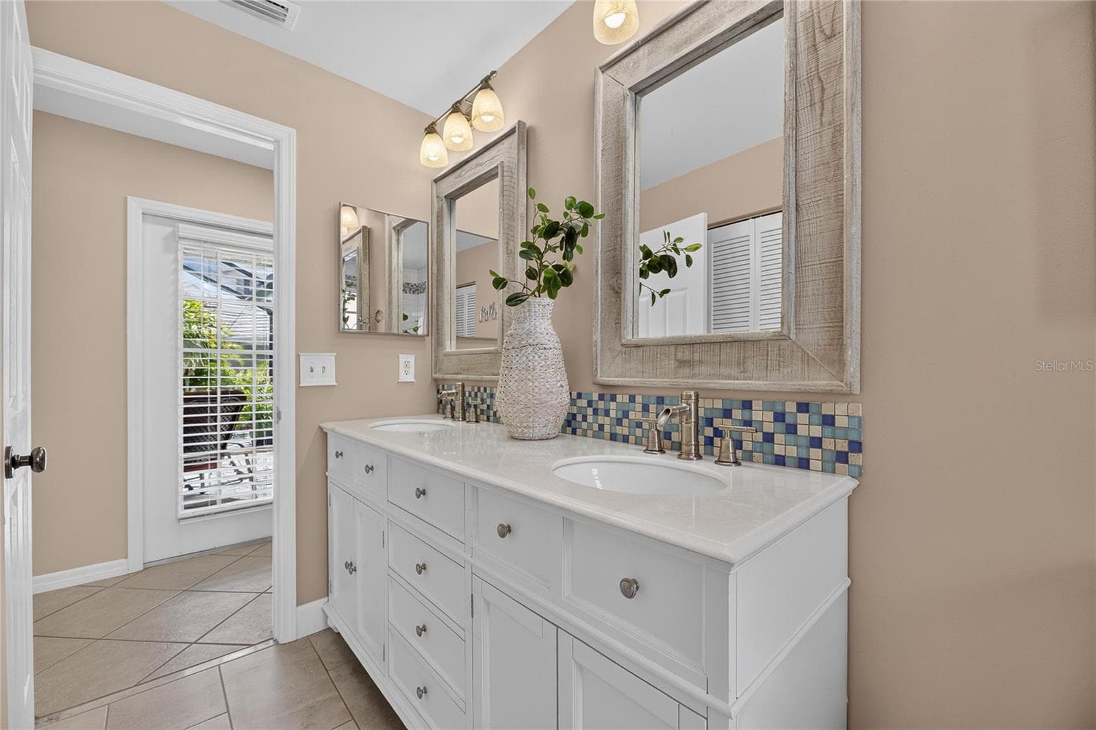 Single Family Residence at 918 SHAGOS DR, APOLLO BEACH, photo 38 of 75
