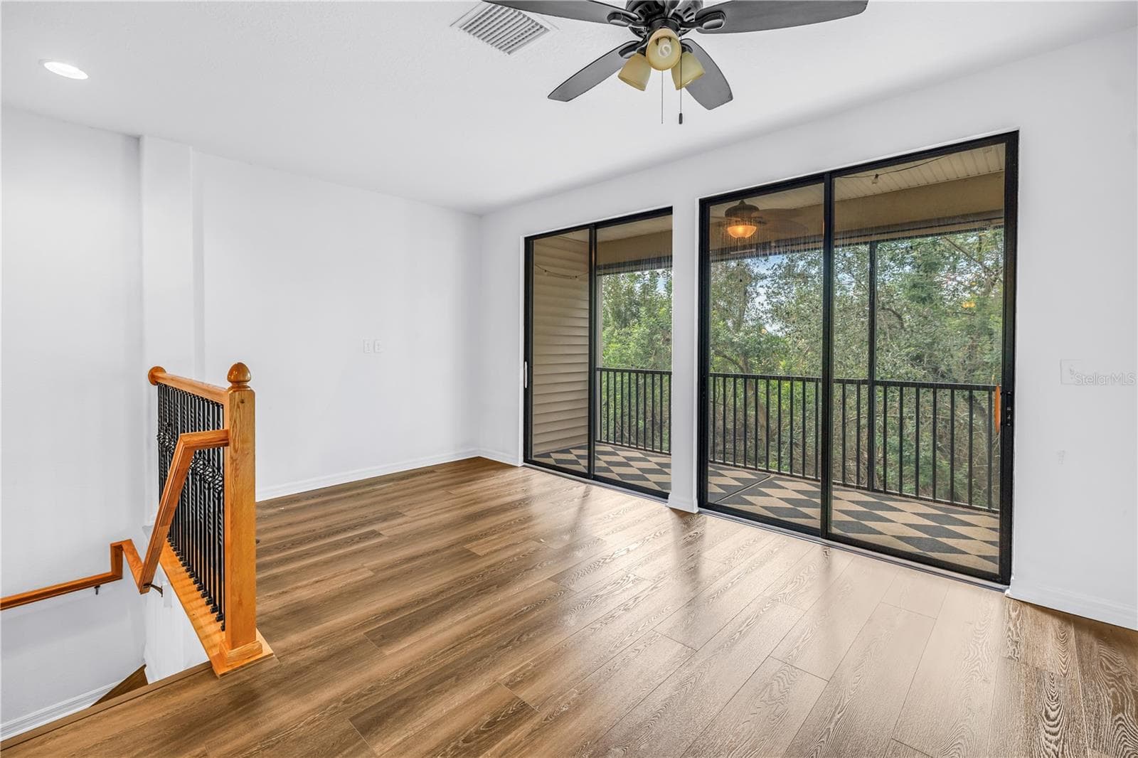 Townhouse at 9715 BAY GROVE LN, TAMPA, photo 4 of 57
