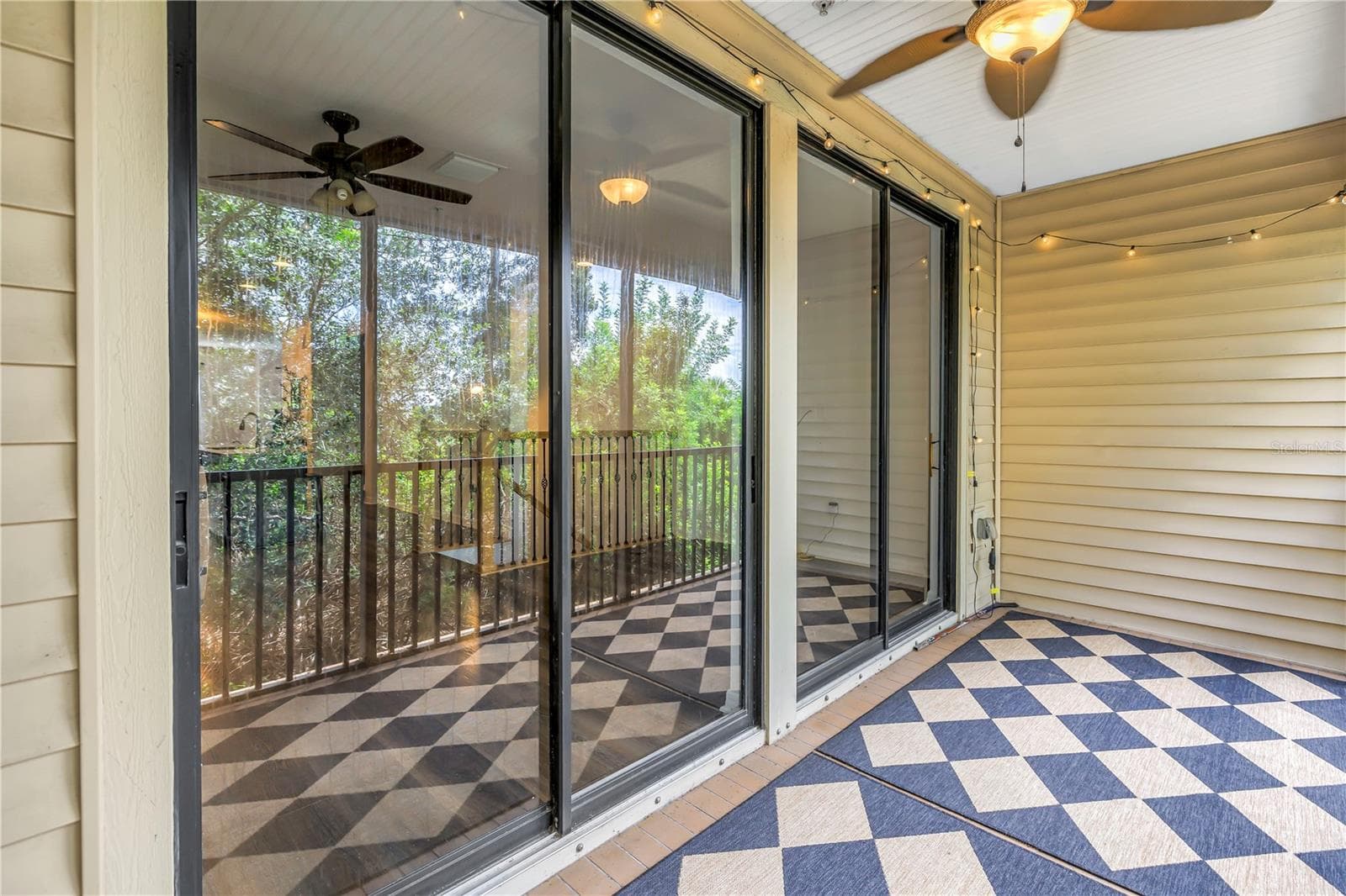 Townhouse at 9715 BAY GROVE LN, TAMPA, photo 35 of 57