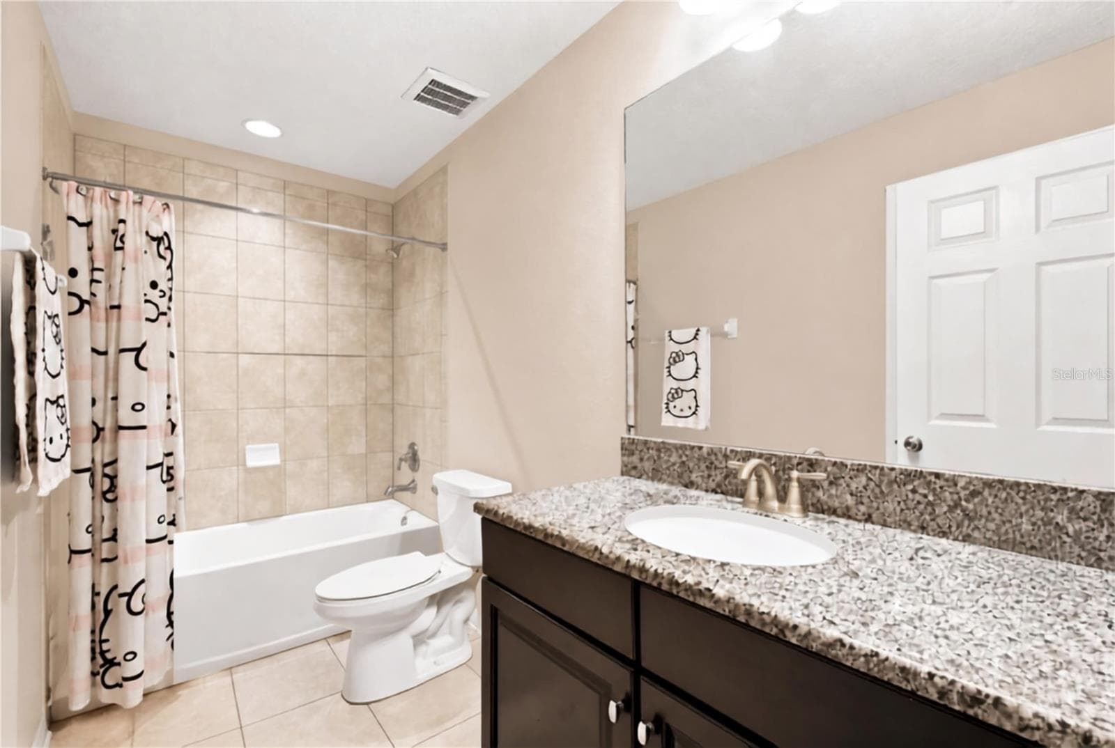 Single Family Residence at 19065 MALINCHE LOOP, SPRING HILL, photo 19 of 38
