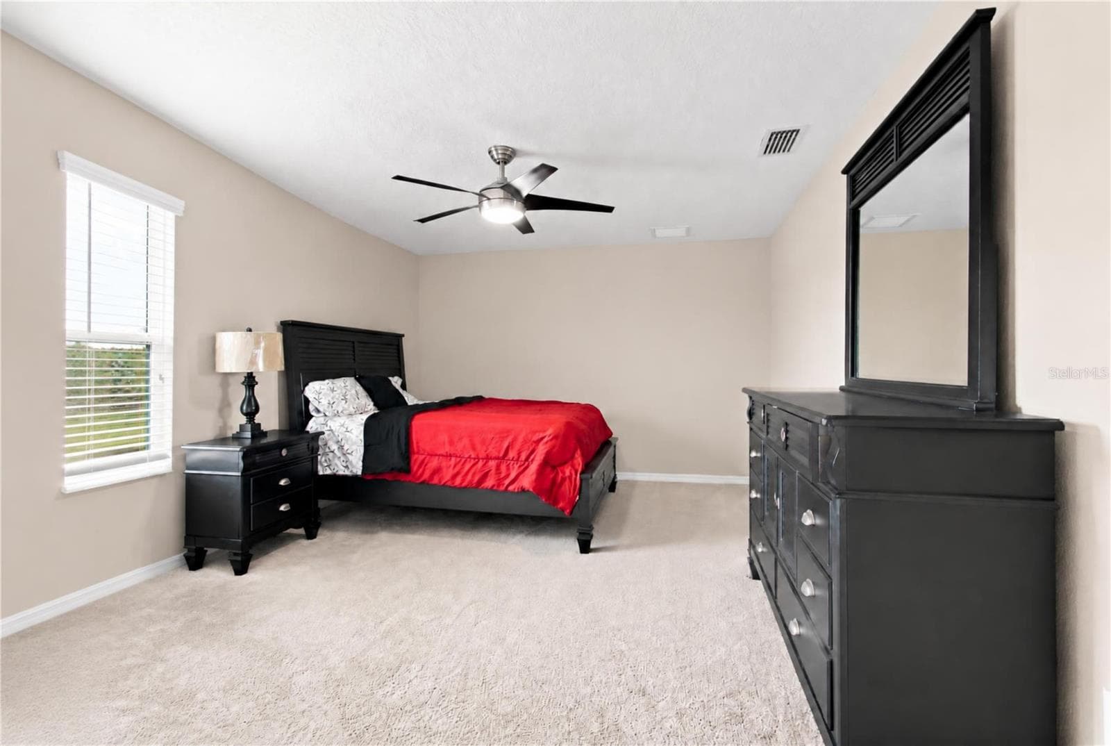 Single Family Residence at 19065 MALINCHE LOOP, SPRING HILL, photo 23 of 38