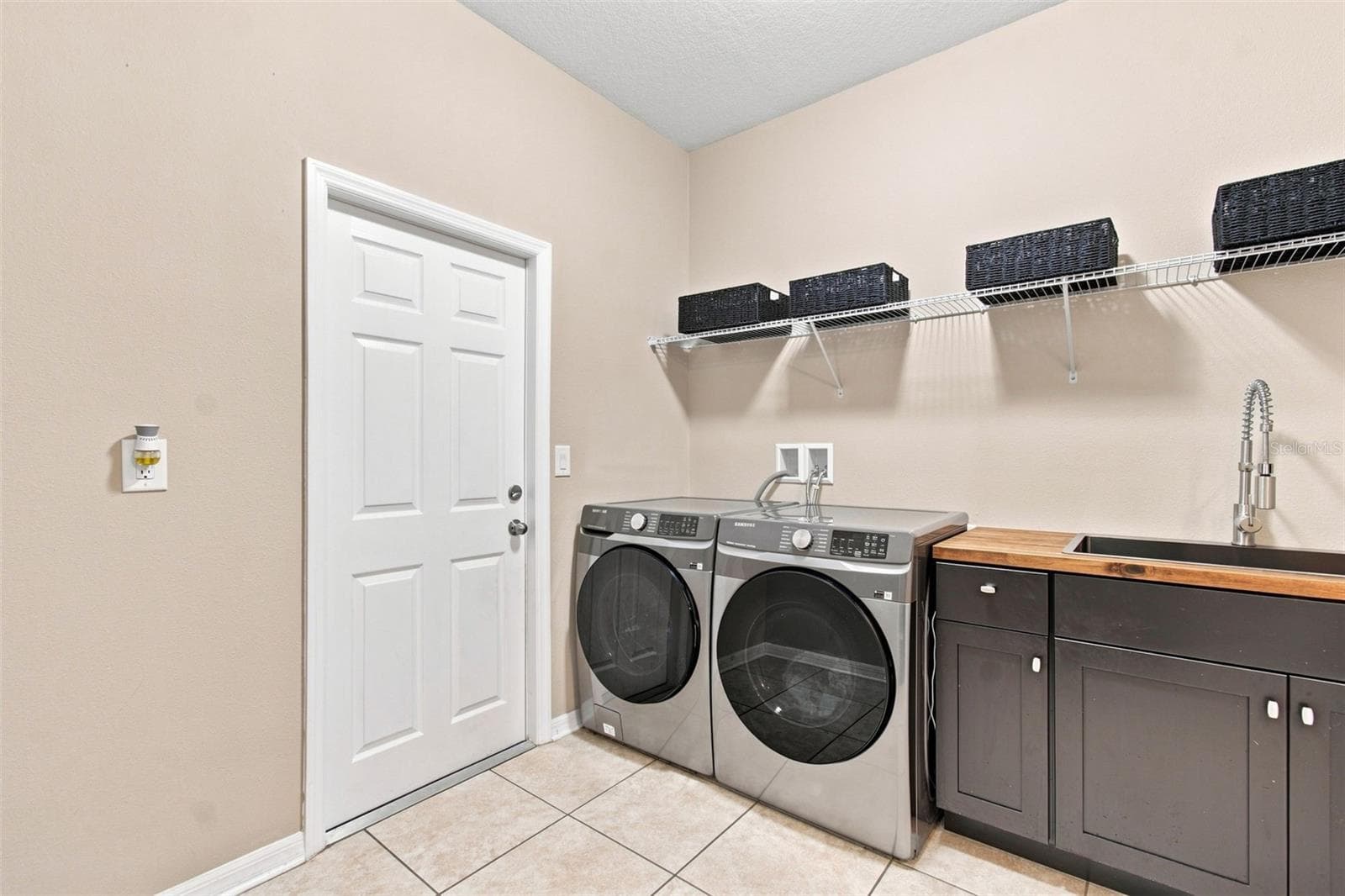 Single Family Residence at 19065 MALINCHE LOOP, SPRING HILL, photo 24 of 38