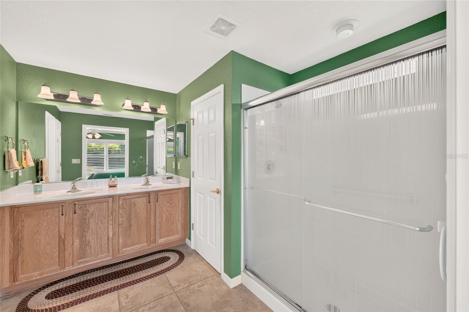 Primary Bathroom - 13996 SE 94TH AVE, SUMMERFIELD