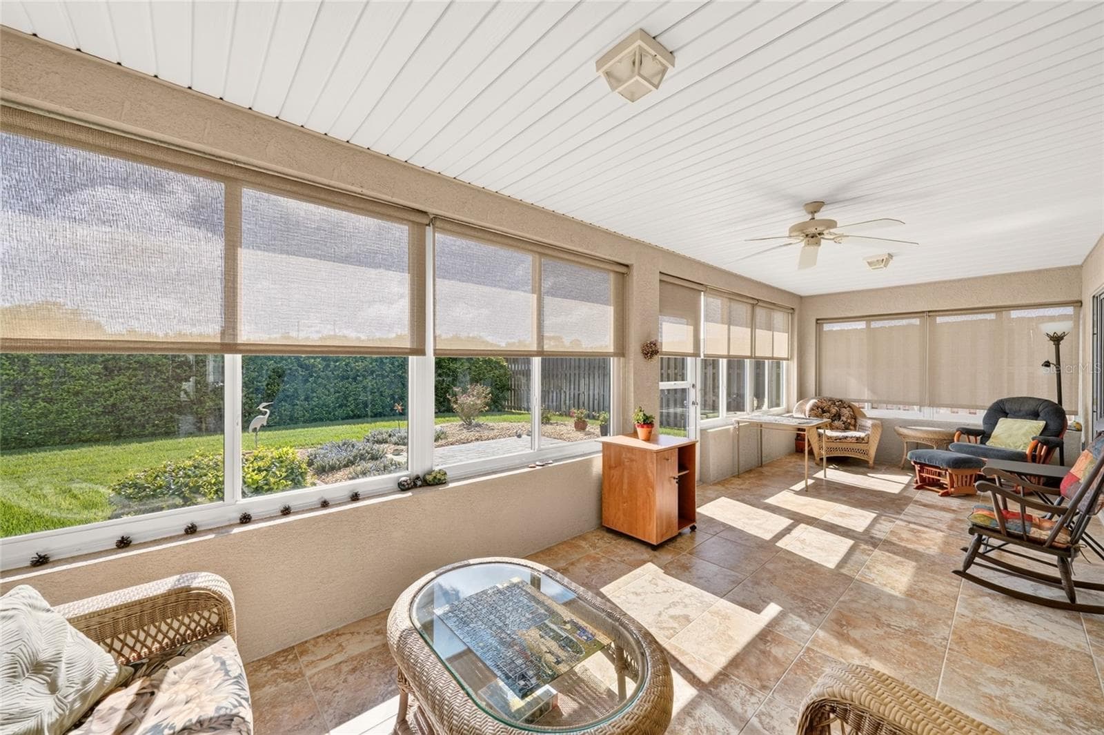 Lanai - 13996 SE 94TH AVE, SUMMERFIELD