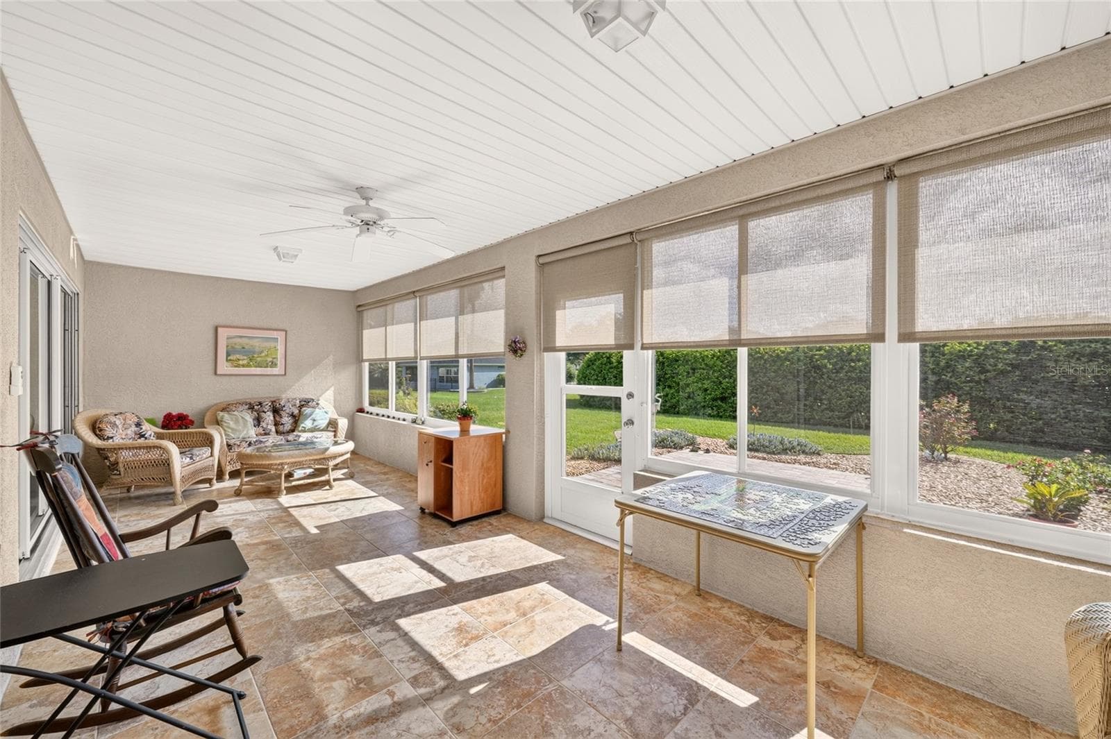 Lanai - 13996 SE 94TH AVE, SUMMERFIELD