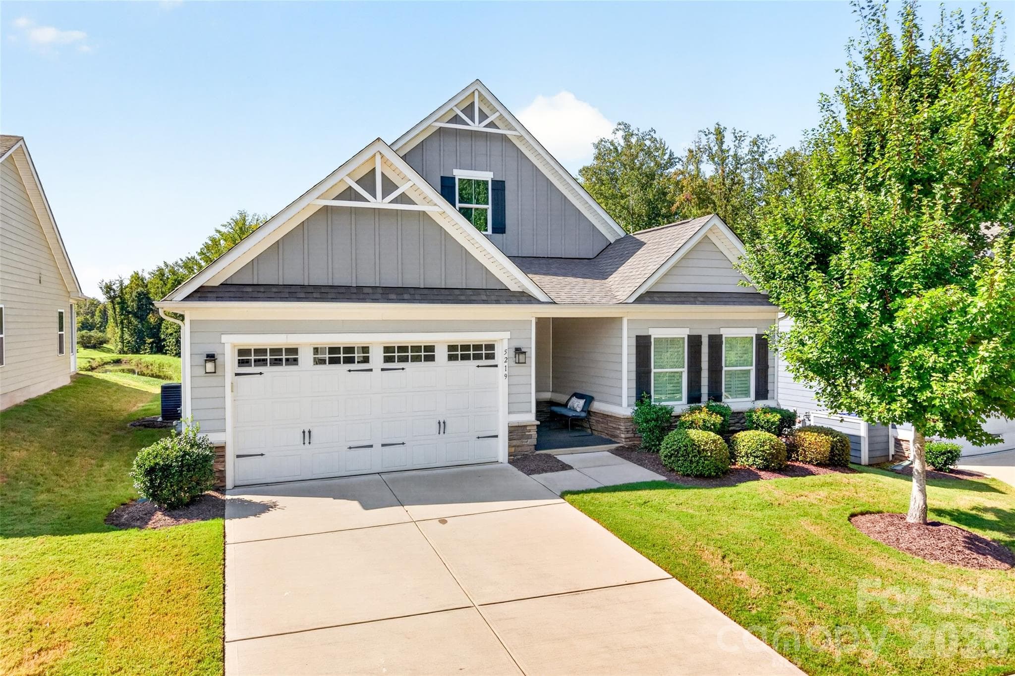 Single Family Residence at 5219 Larewood Drive, Charlotte, photo 2 of 43