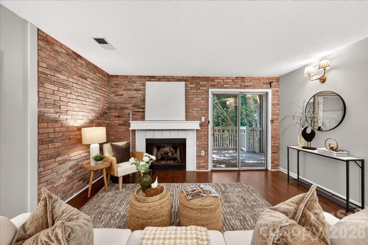 Condominium at 5011 Sharon Road, Charlotte, photo 11 of 39