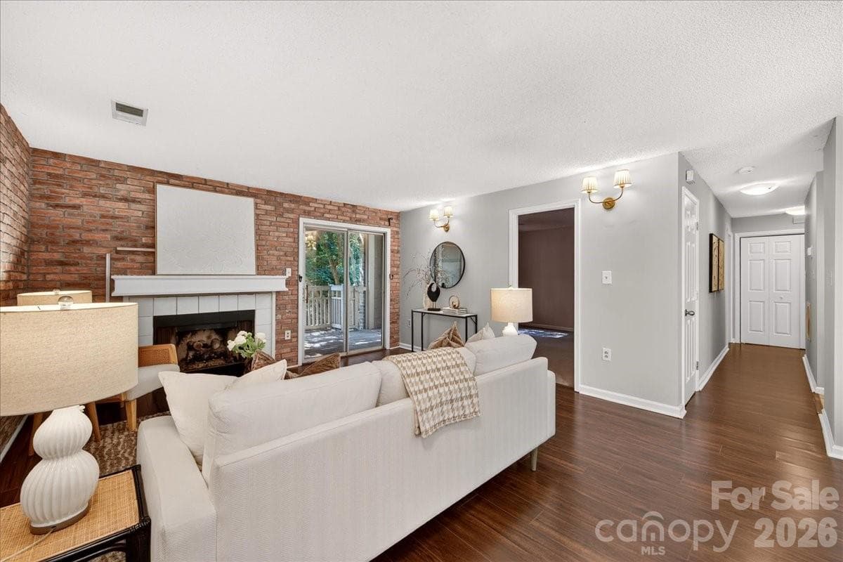 Condominium at 5011 Sharon Road, Charlotte, photo 12 of 39