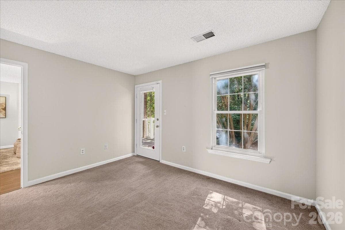 Condominium at 5011 Sharon Road, Charlotte, photo 32 of 39