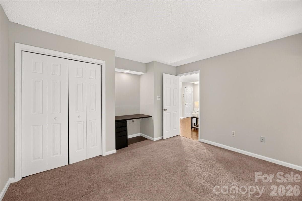 Condominium at 5011 Sharon Road, Charlotte, photo 34 of 39