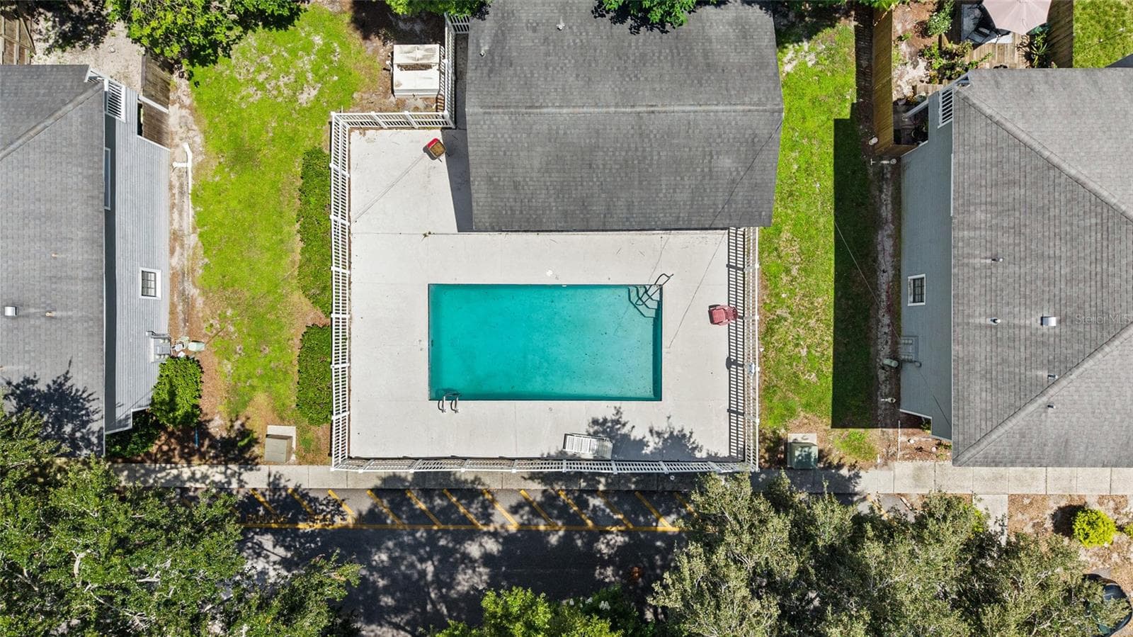 Townhouse at 1910 W SLIGH AVE #E102, TAMPA, photo 24 of 31
