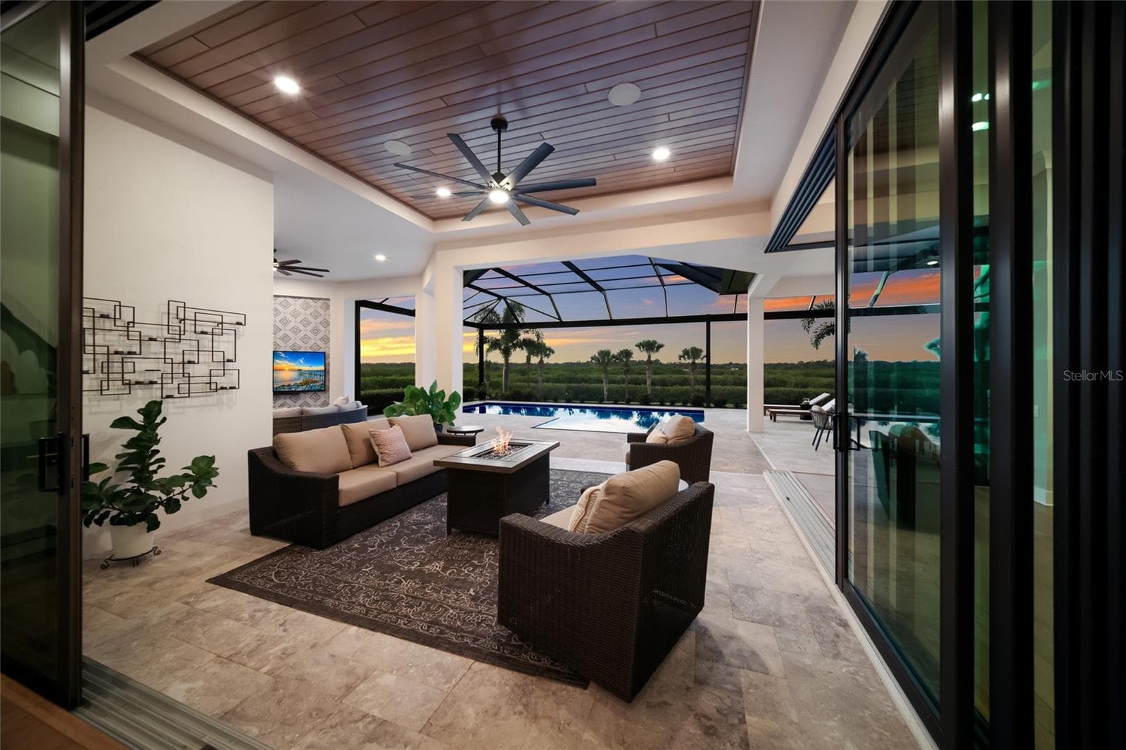 Single Family Residence at 1622 CHANNELSIDE PL, PARRISH, photo 7 of 97