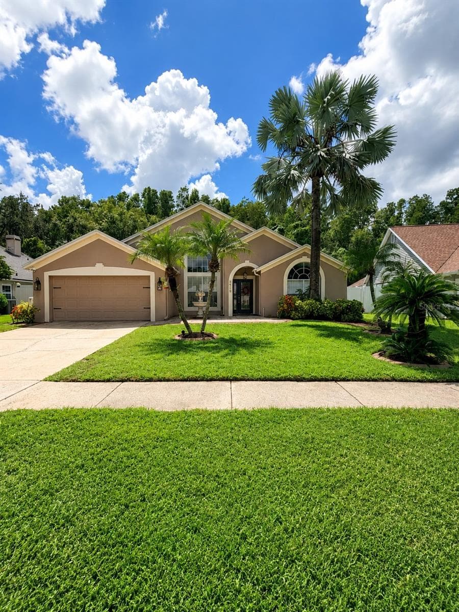 Single Family Residence at 6518 APPALOOSA DR, TAMPA, photo 2 of 39