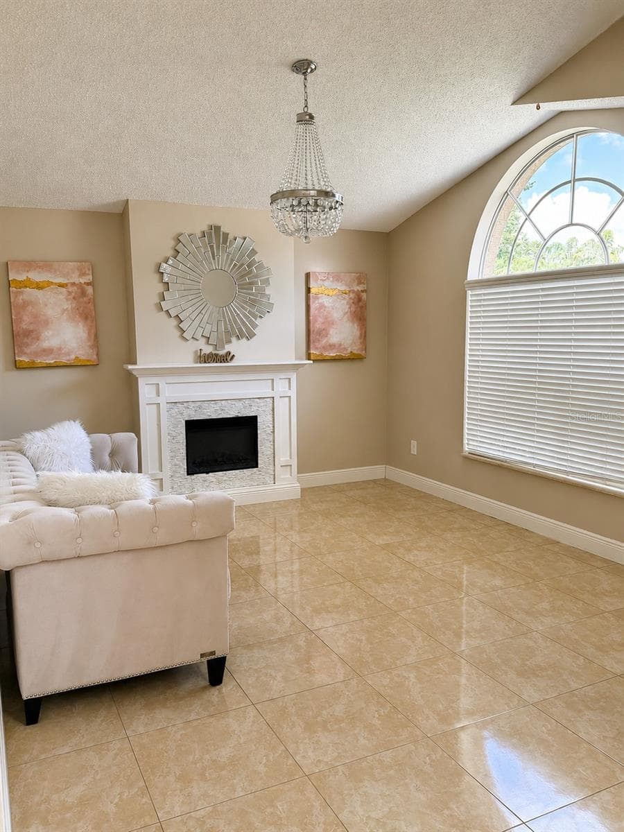 Formal Living Room - 6518 APPALOOSA DR, TAMPA