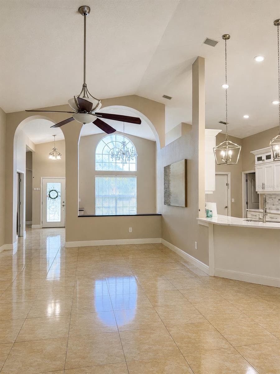 Single Family Residence at 6518 APPALOOSA DR, TAMPA, photo 14 of 39