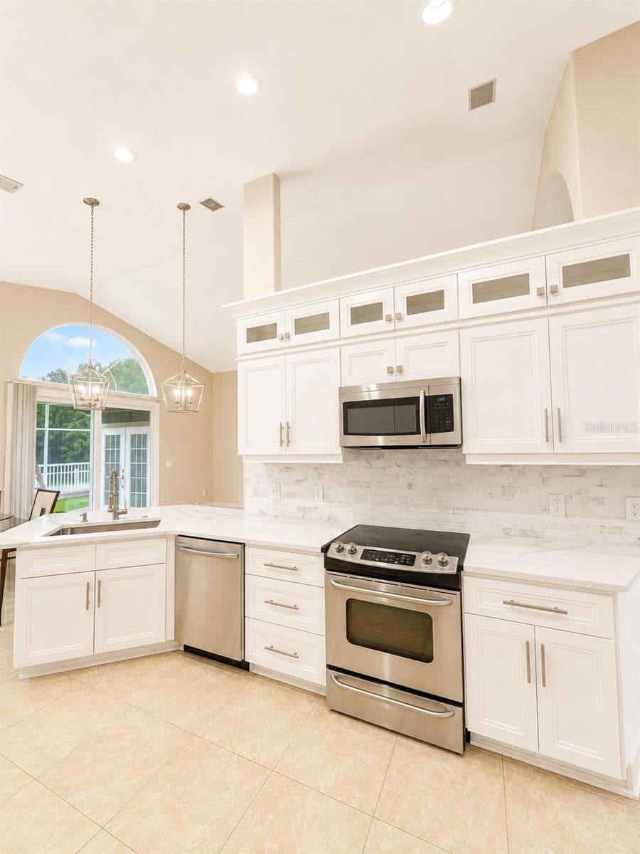 Kitchen - 6518 APPALOOSA DR, TAMPA