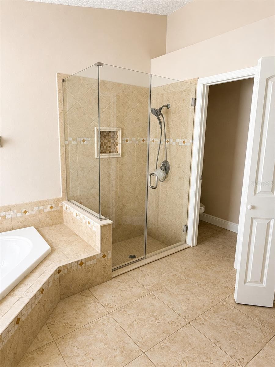 Single Family Residence at 6518 APPALOOSA DR, TAMPA, photo 22 of 39