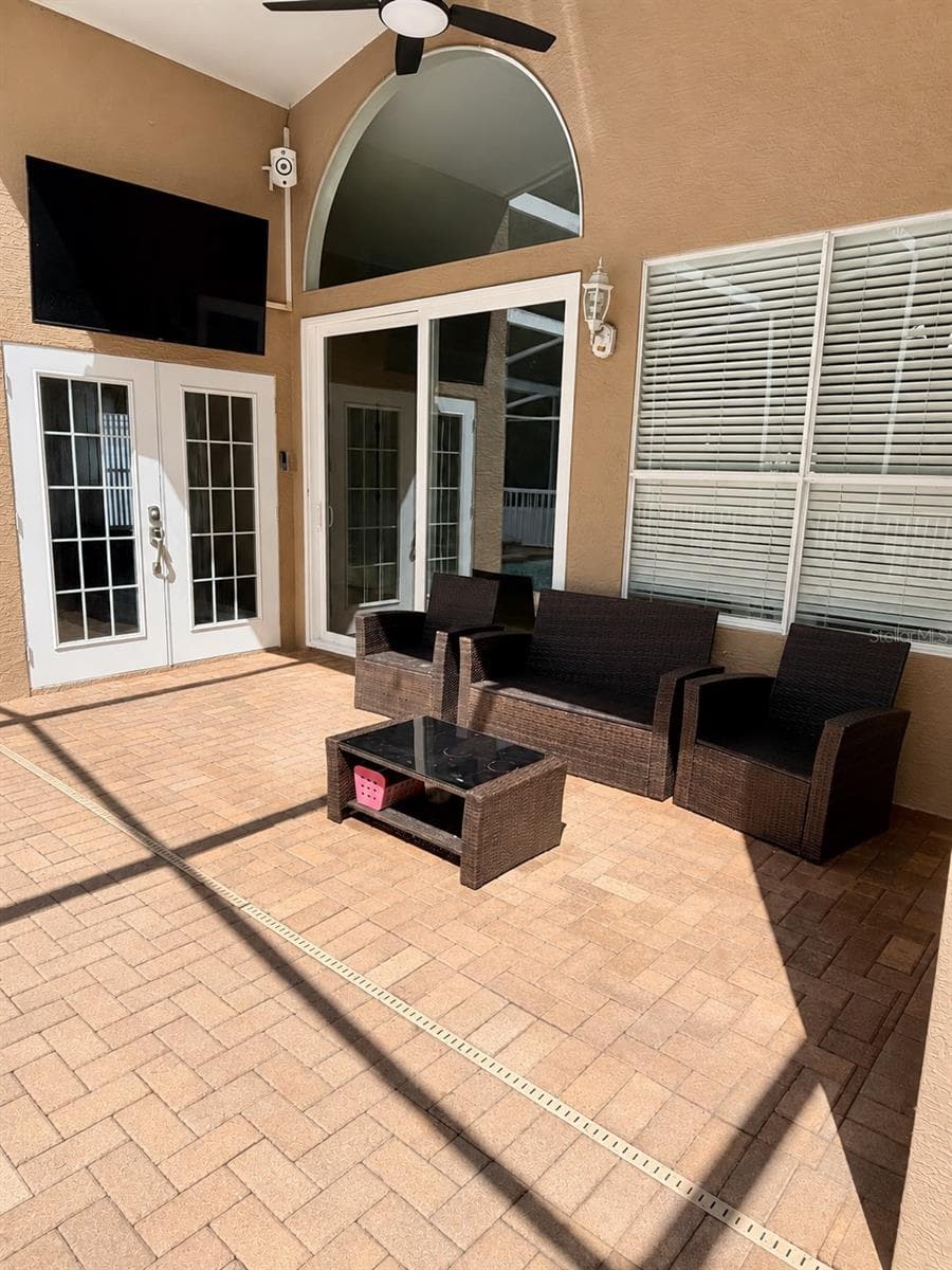 Patio/Sitting Area - 6518 APPALOOSA DR, TAMPA