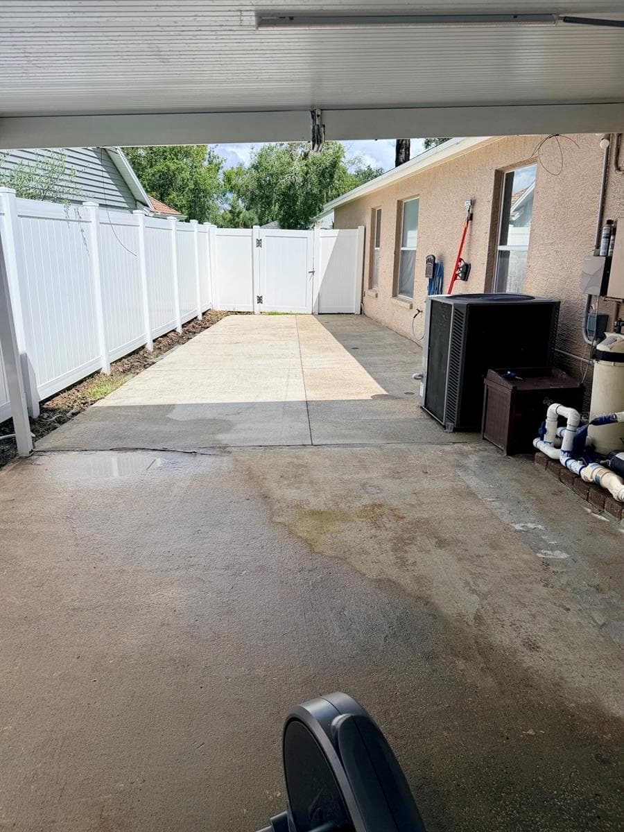 Patio Side - 6518 APPALOOSA DR, TAMPA