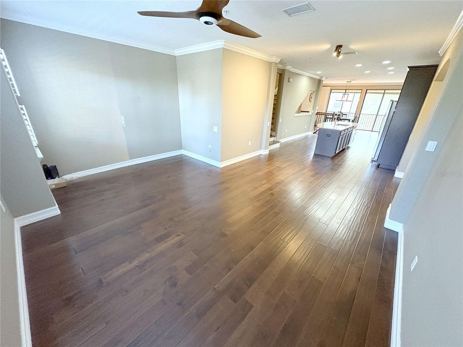 Townhouse at 9632 BAY GROVE LN, TAMPA, photo 10 of 35