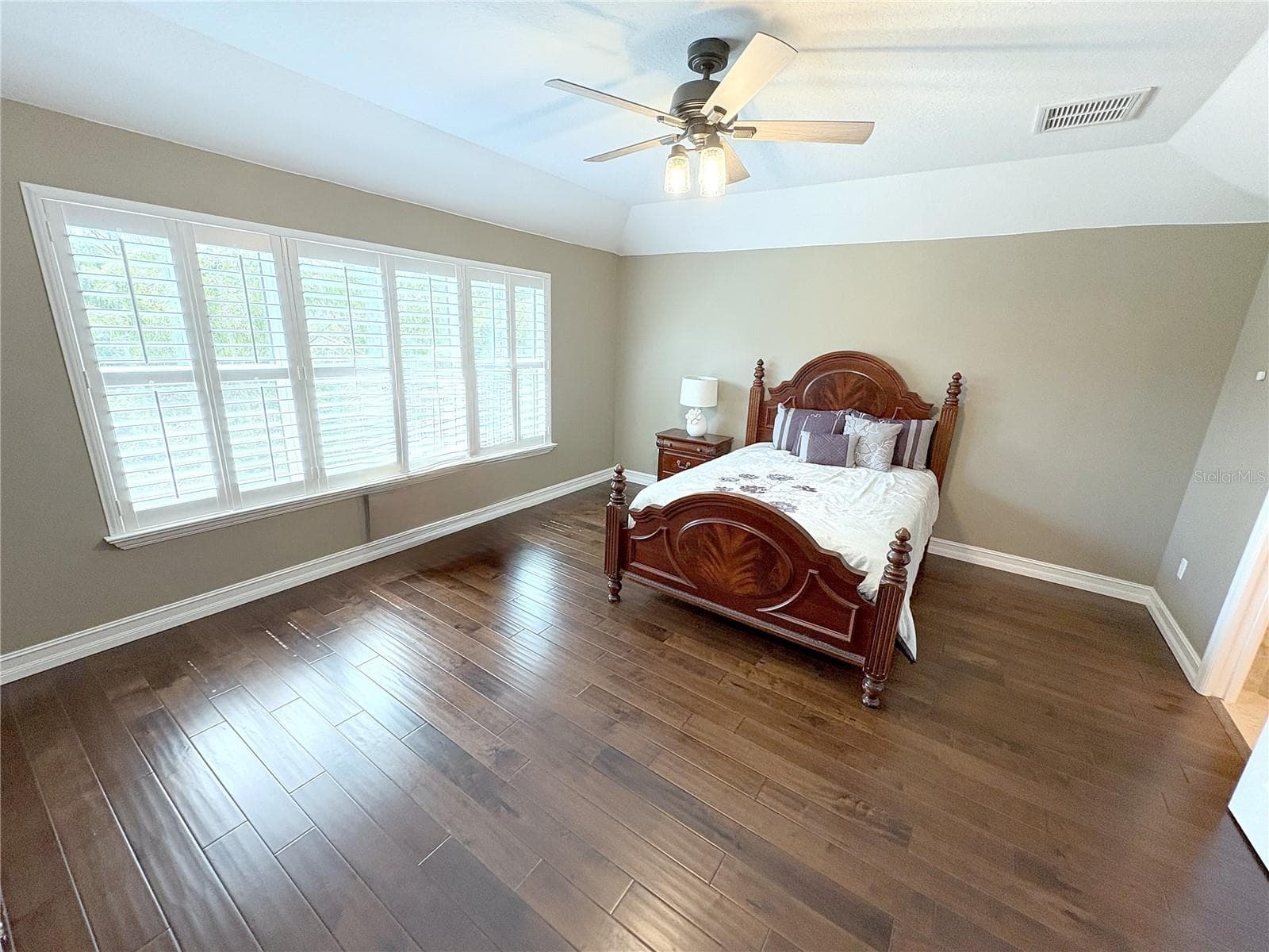 Townhouse at 9632 BAY GROVE LN, TAMPA, photo 17 of 35