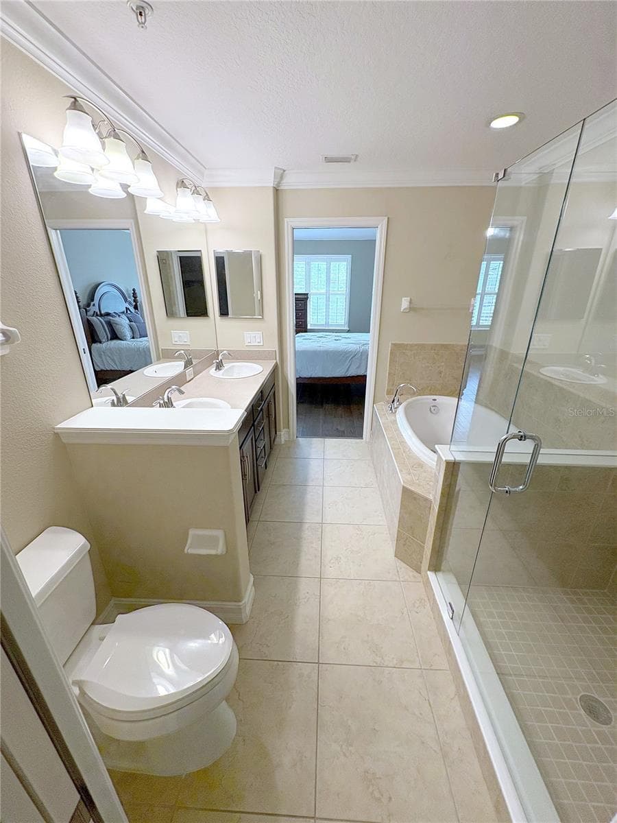 Townhouse at 9632 BAY GROVE LN, TAMPA, photo 22 of 35