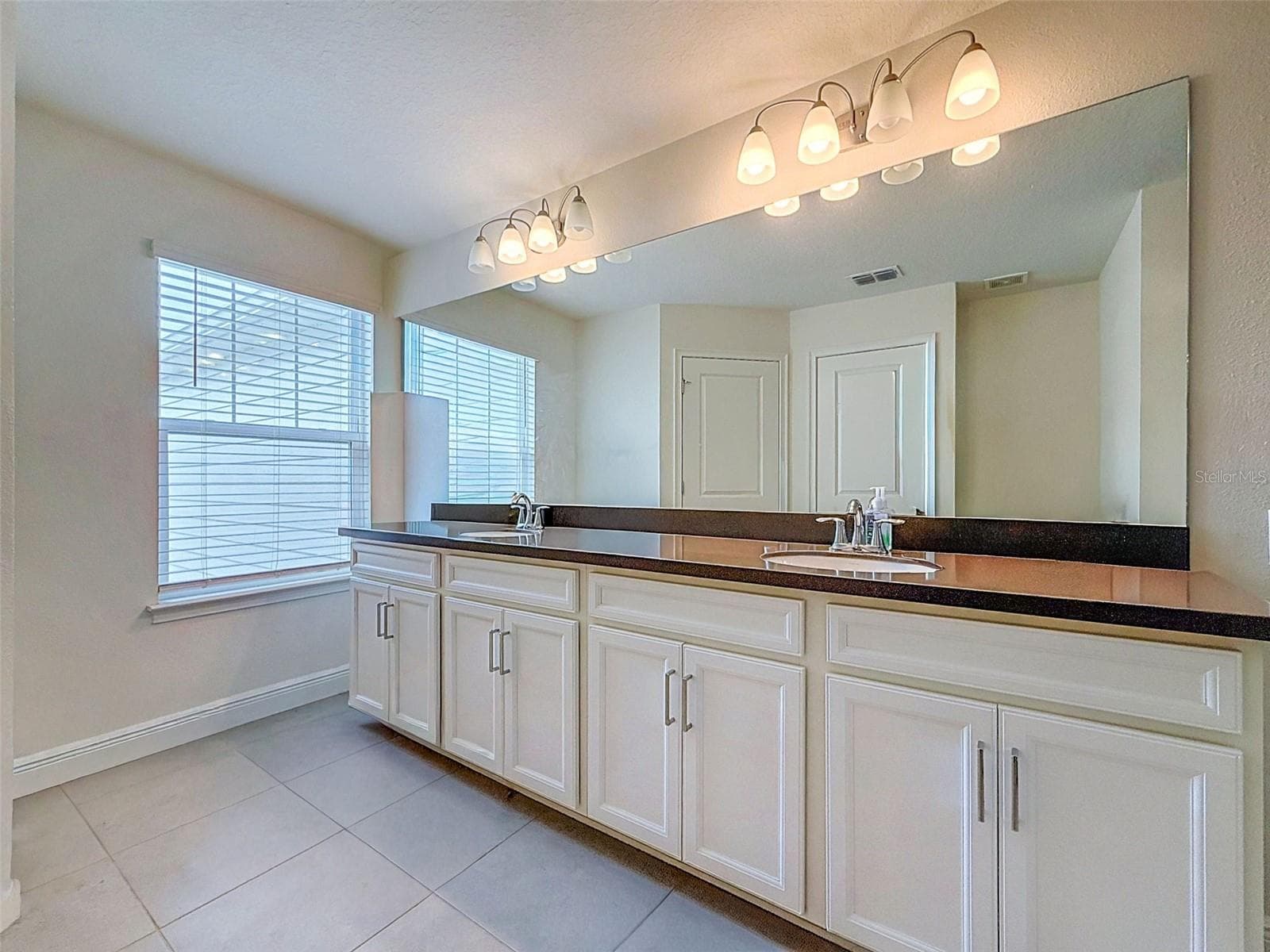 Primary Bath - 2404 ARCH AVE, OLDSMAR