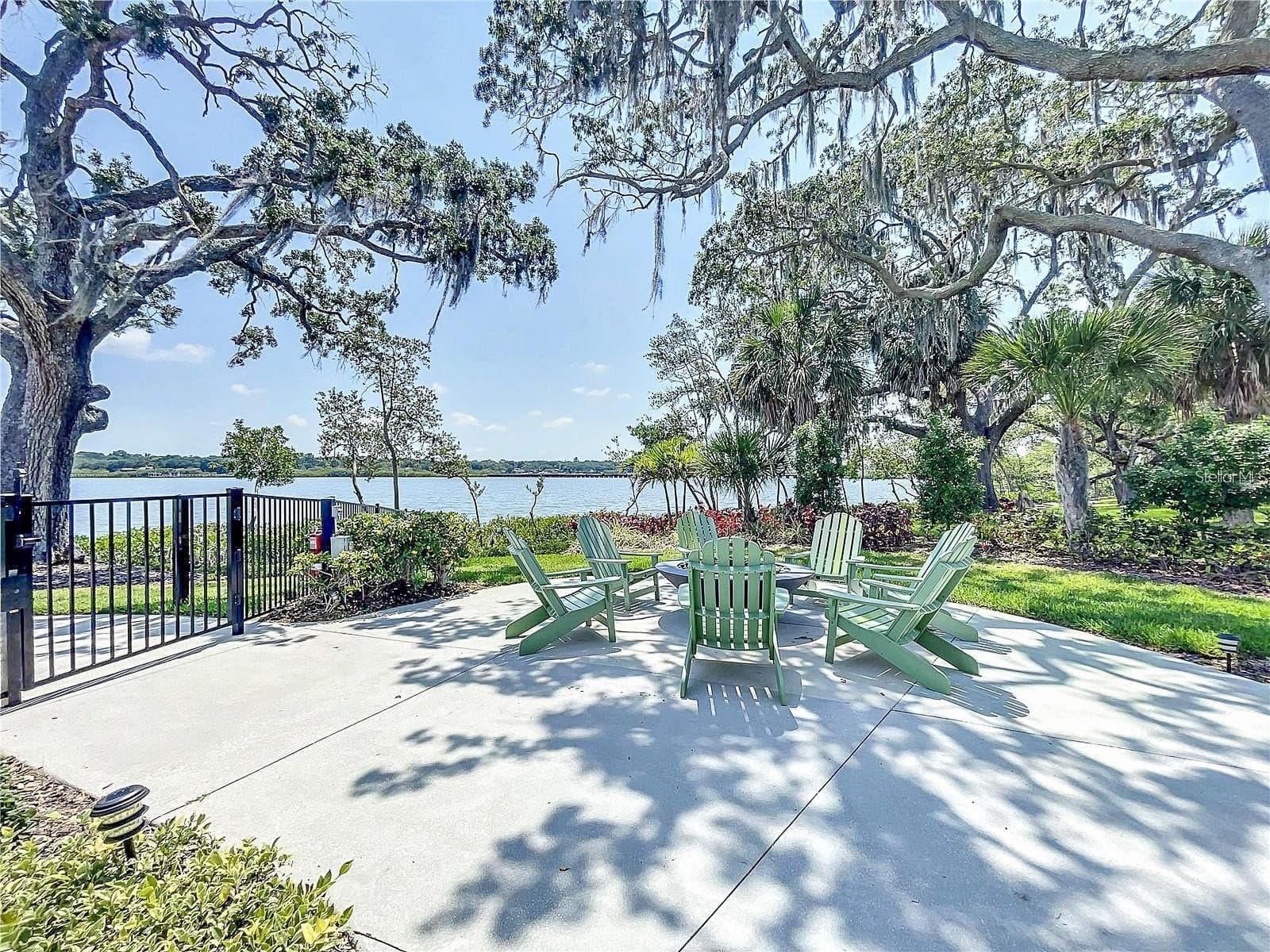 Townhouse at 2404 ARCH AVE, OLDSMAR, photo 57 of 67