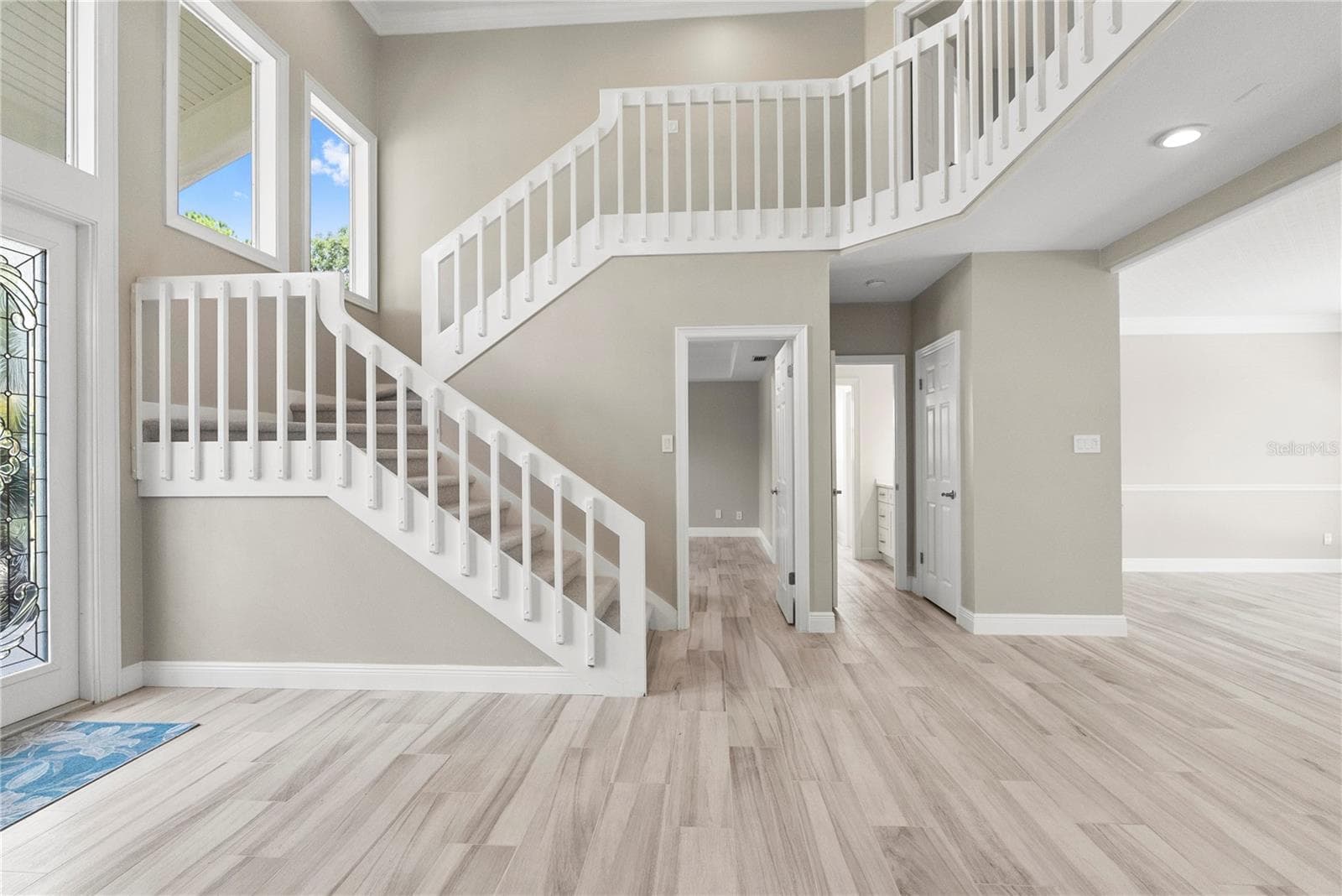 Single Family Residence at 17919 CLEAR LAKE DR, LUTZ, photo 8 of 62